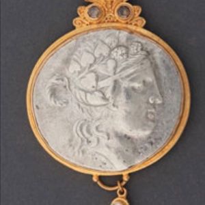 Meet your Posher, Annette